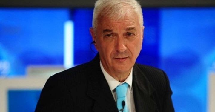 Último adiós: trasladan los restos de Mauro Viale al cementerio de La Tablada