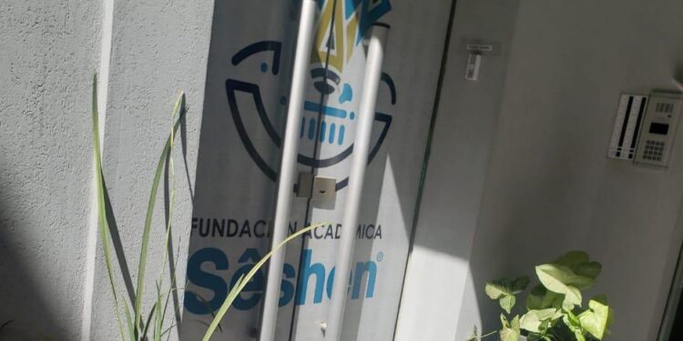 Más pedidos de captura para la banda que ofrecía terapias de "sanación" egipcia