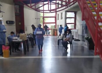 Testeos: cinco CPC amplían el horario y atienden en doble turno