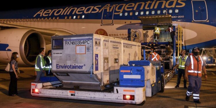 Llegan al país más de 3 millones de vacunas Sinopharm