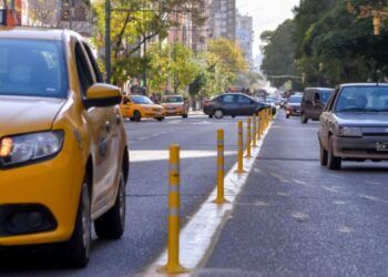 Colocan nuevos delineadores de tránsito en avenidas Colón y General Paz