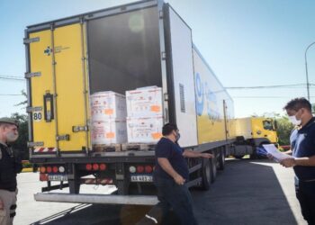 Coronavirus: llegan a Córdoba 66.200 dosis de vacunas de AstraZeneca