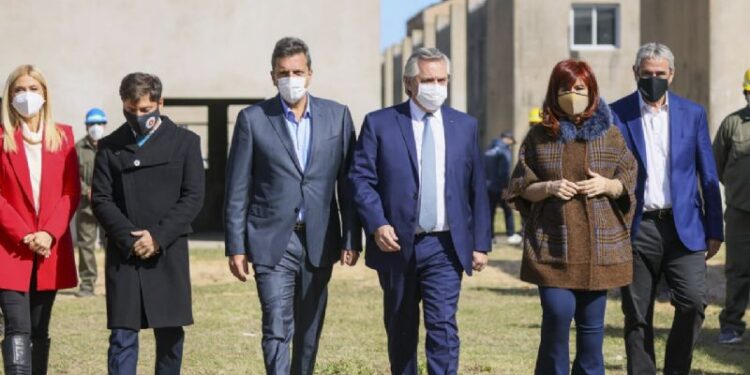 Fernández y un mensaje de unión interna: "Esta es la foto de la unidad, de los que queremos poner de pie a la Argentina"