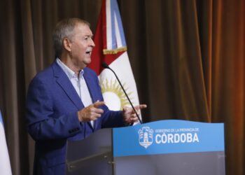 Schiaretti pidió responsabilidad social por el alto nivel de contagios registrados