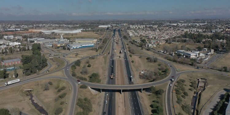 Circunvalación: cierre de la rama de salida hacia Camino 60 Cuadras por tareas de hormigonado