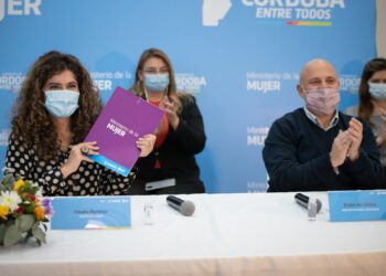 Ciencia con perspectiva de género: convenio entre Provincia y Conicet