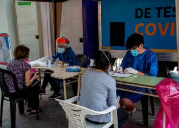 Salud abrió tres nuevos puestos de testeo en Capital