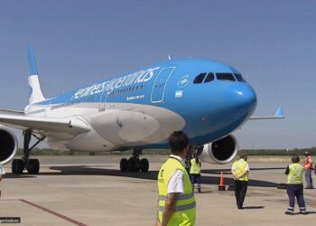 Una asamblea de pilotos afecta a vuelos de Aerolíneas Argentinas