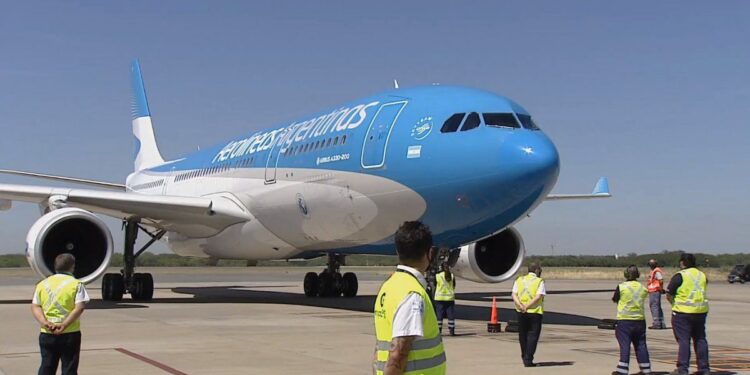 Una asamblea de pilotos afecta a vuelos de Aerolíneas Argentinas