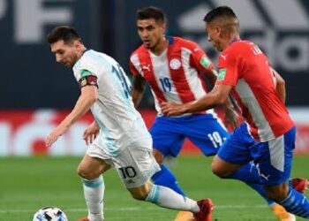 Argentina-Paraguay: hora, formaciones y televisación