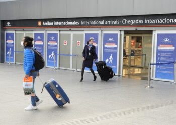 Asambleas de gremios aeronáuticos en Aeroparque afectan vuelos