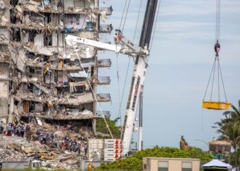 Asciende a 12 el total de muertos por el derrumbe en Miami-Dade