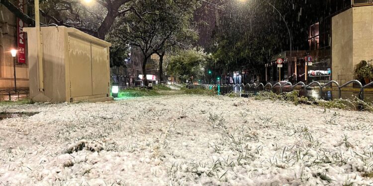 La nieve sorprendió a Córdoba esta madrugada