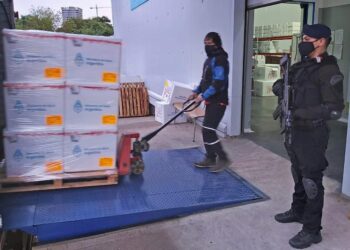 Córdoba recibió una nueva partida de vacunas Sinopharm