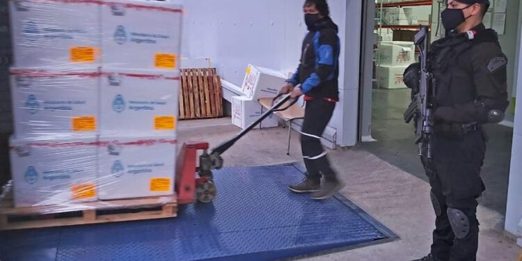 Córdoba recibió una nueva partida de vacunas Sinopharm