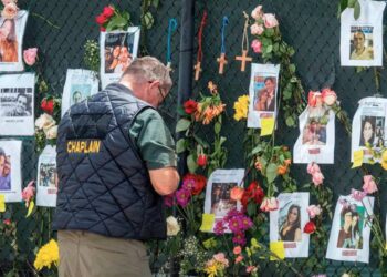 Derrumbe en Miami: hallan otros dos cuerpos y suman 24 los muertos