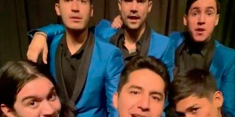 Crearon la "cumbia de la vacunación" y es furor en las redes