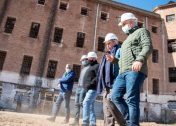 Avanza la obra del parque abierto en la ex cárcel de Encausados, en barrio Güemes