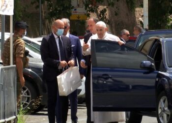 Dieron de alta al papa Francisco