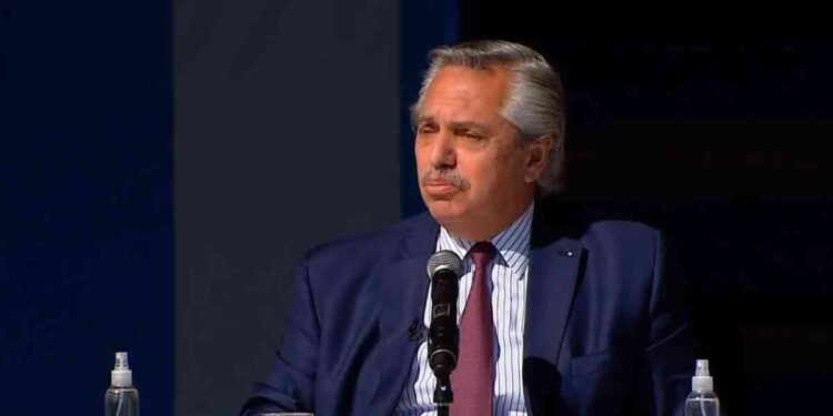 Alberto Fernández: "Si algunos piensan que me van a hacer caer por un error, sépanlo: me fortalecen"