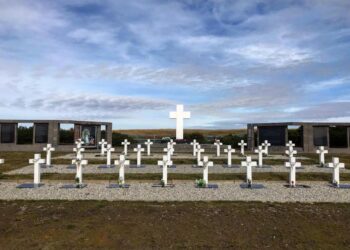 Comienza la identificación forense de soldados caídos en Malvinas