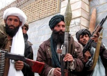 Facebook prohíbe en sus plataformas todo contenido de origen talibán o que apoye a esa milicia