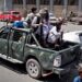 Talibanes atacan a afganos que intentan llegar al aeropuerto de Kabul
