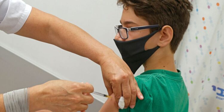 Este viernes realizarán la Noche de las Vacunas para completar calendarios