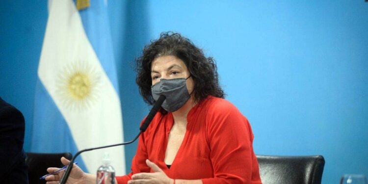 La ministra Carla Vizzotti ya salió de su operación por un cuadro de apendicitis