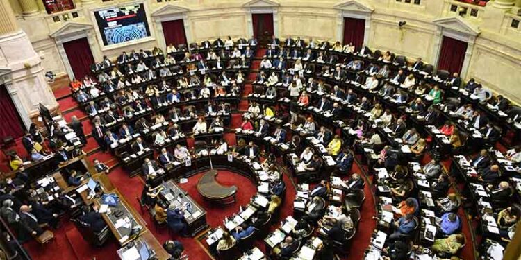 Diputados debate la ley de etiquetado frontal de alimentos