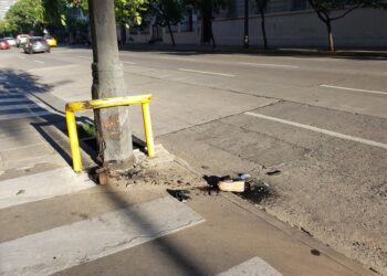 Terrible accidente en el centro: adolescente perdió una pierna por el impacto de un auto