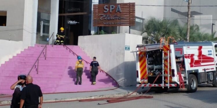 Se incendió el spa del Hotel Eleton en Carlos Paz