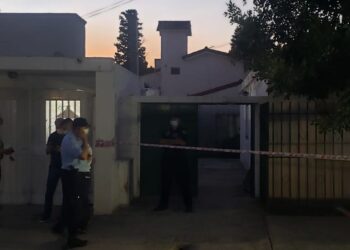 Hallaron a un pareja muerta en su domicilio de Argüello