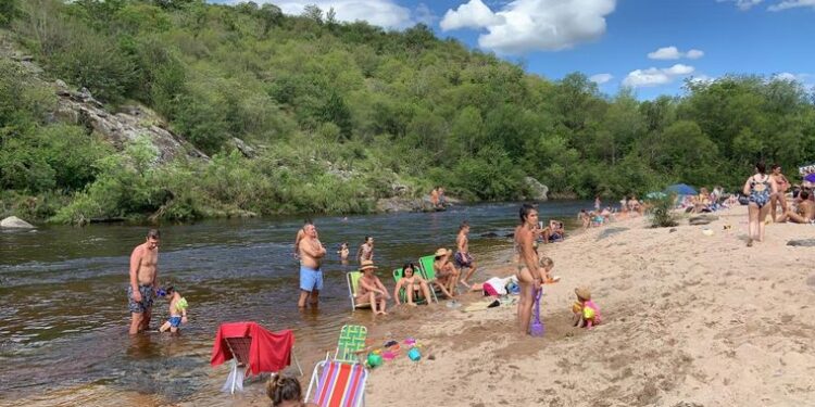 Consejos para disfrutar de balnearios, ríos y cursos de agua