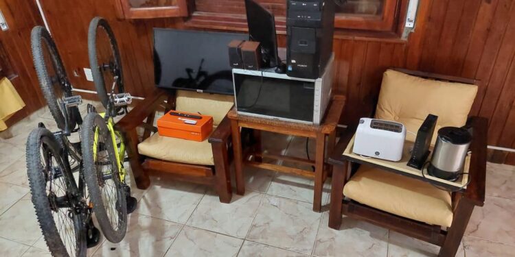 Detuvieron a 15 miembros de una banda dedicada a las ciberestafas en Laboulaye