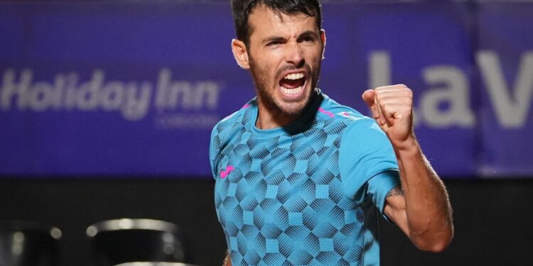 El cordobés Londero debutó con un sólido triunfo en el Córdoba Open