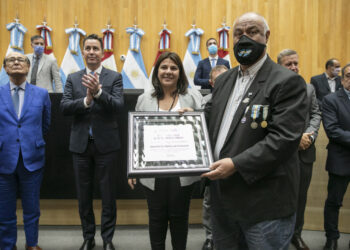 La Legislatura de Córdoba rindió homenaje a excombatientes de Malvinas