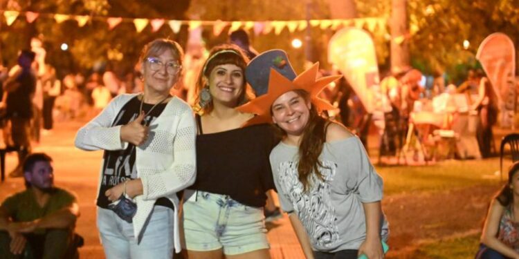 La ciudad despliega numerosos festivales el último "finde" de marzo