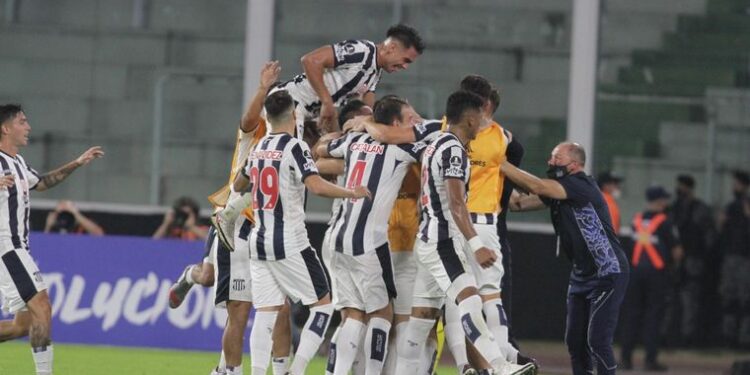 Talleres le ganó a Sporting Cristal por 1-0 en el Kempes