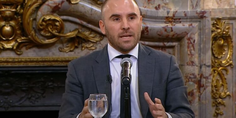 Los ejes del bono para monotributistas, trabajadores informales y jubilados