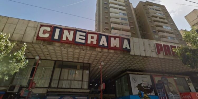 Complejo Cinerama reabre sus puertas