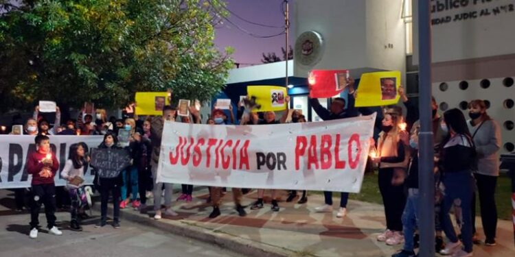 Reclamaron justicia tras el crimen del playero en un asalto