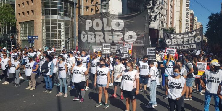 El Polo Obrero se moviliza durante todo el día en las calles de Córdoba