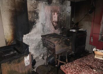Nueva Italia: se incendió un negocio y el dueño terminó internado con quemaduras