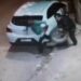 "Robarruedas" fueron registrados por una cámara de seguridad en Córdoba