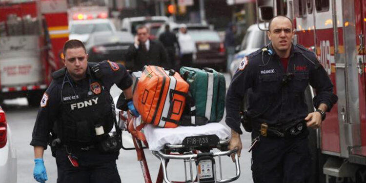 Tiroteo en una estación de subte en Brooklyn causa al menos 13 heridos