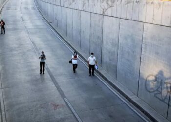 Detuvieron a dos menores por la caída de Exequiel en el túnel de Plaza España