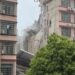 Dos muertos y decenas de desaparecidos por el derrumbe de un edificio en China