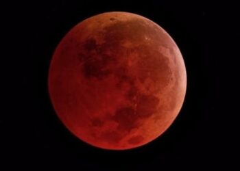 Esta noche se podrá observar el Eclipse Luna de Sangre