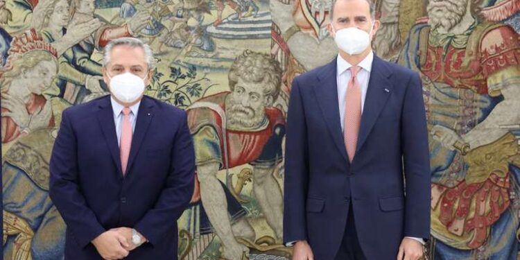 Alberto Fernández propone dirimir el contrapunto económico con el kirchnerismo en las PASO